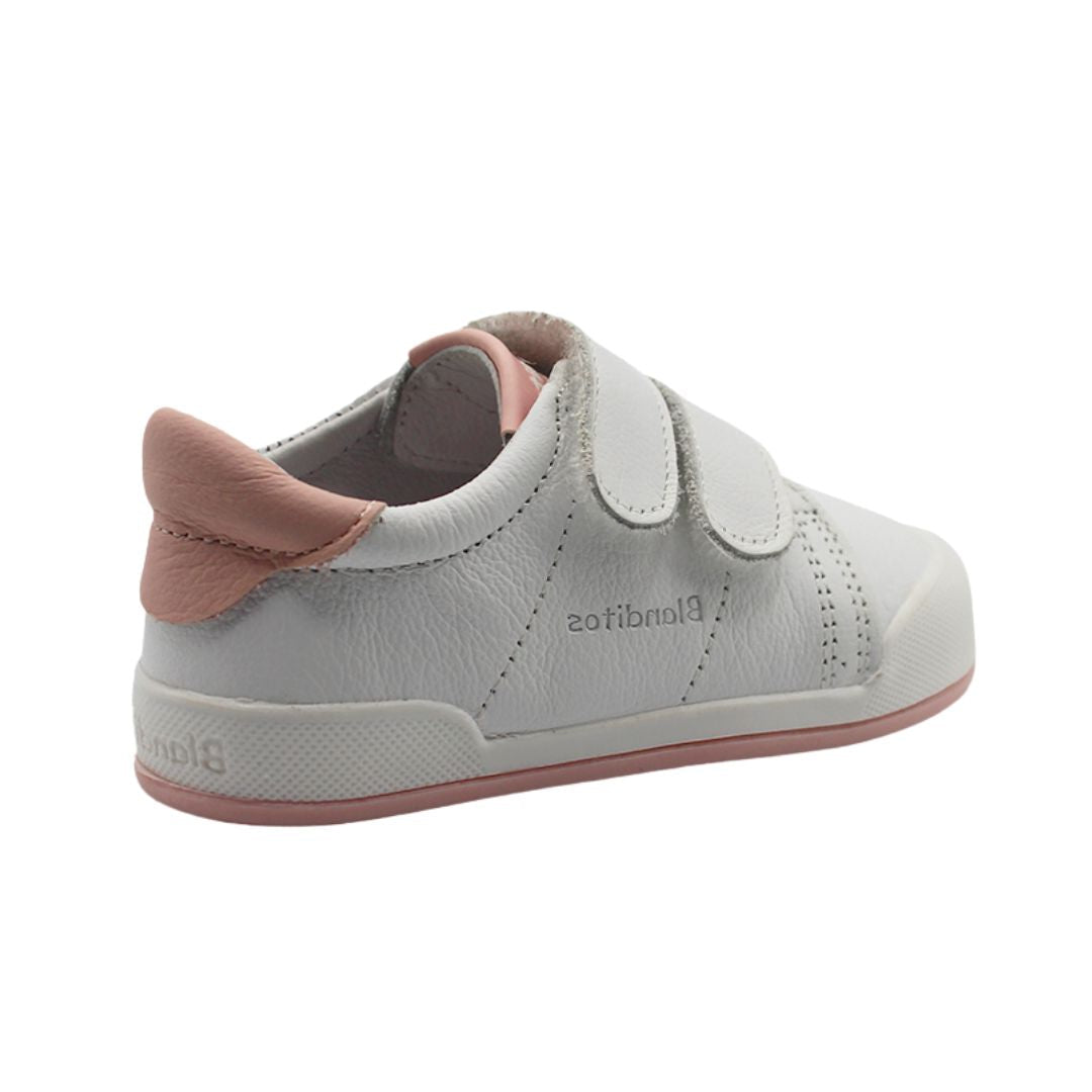 Chaussures pour enfant, blanches avec une touche de rose, à velcro