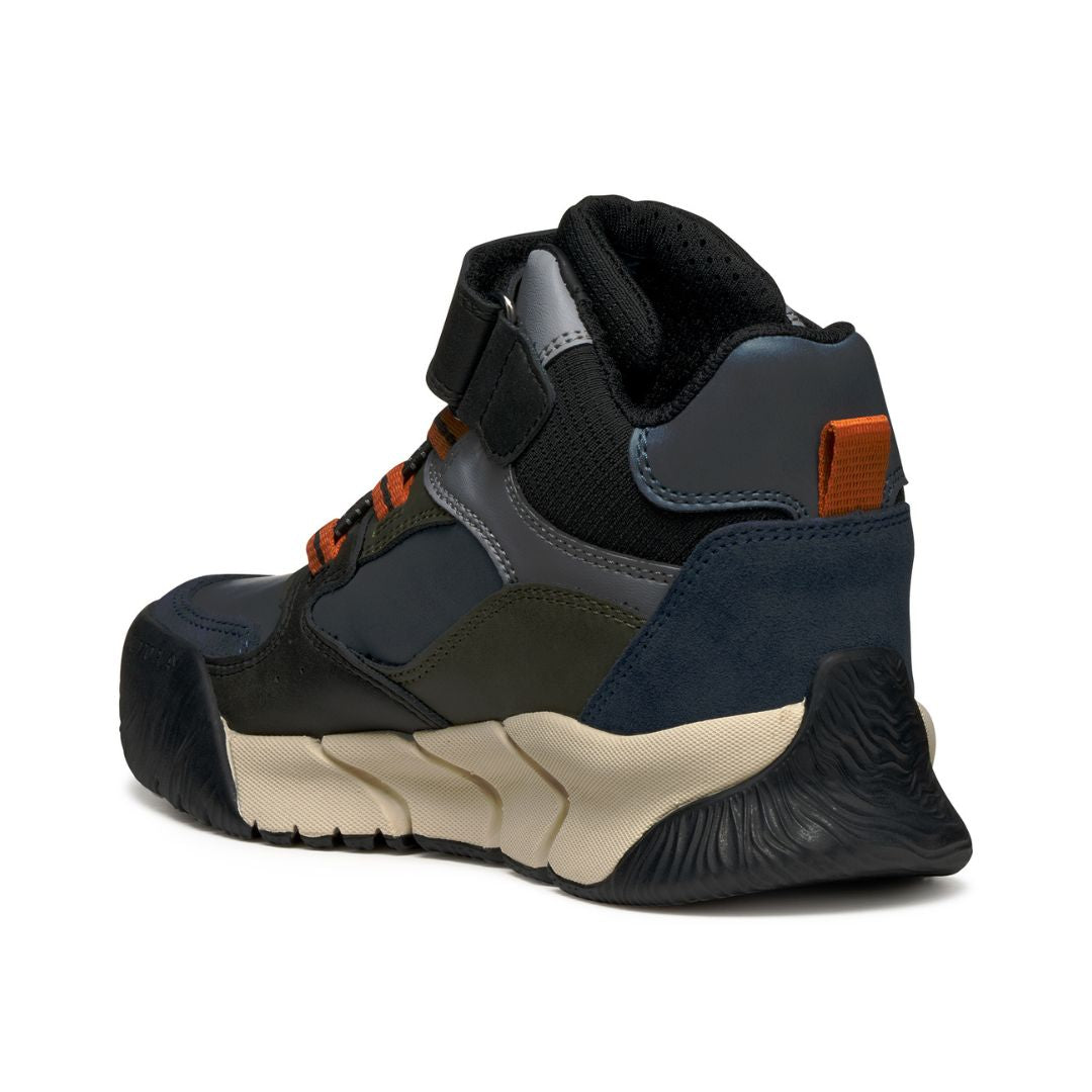 Bottine imperméable Geox noire, vert foncé et bleu foncé, avec velcro et lacets élastiques.