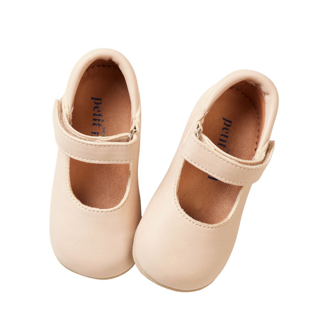 Chausson de type ballerine, super confortable, facile à mettre et à ajuster, super souple, parfait pour l'intérieur, antidérapant.