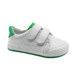 Souliers pour enfant, blancs avec une touche de vert et à velcro