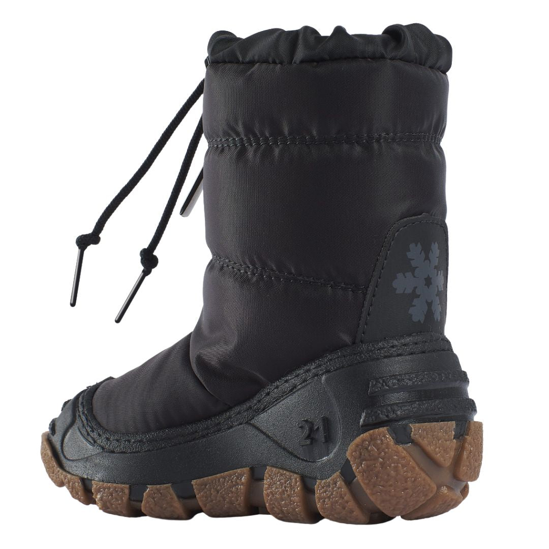 Botte montante noire, au-dessus de la cheville, avec fermeture éclair et semelle brune.