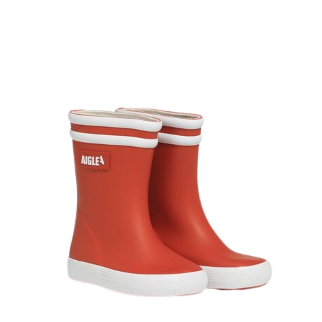 Botte de pluie confortable rouge, pour la garderie, super facile à mettre, parfait pour jouer dans la pluie