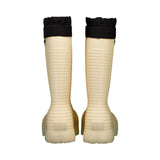 Botte d'hiver montante Fubuki pour adultes, dans la couleur beige avec une sangle noire au-dessus pour ajuster la largeur au mollet.