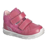 Bottine imperméable pour enfant de Ricosta. 100% cuir, dans un beau rose fuschia, avec deux velcros.