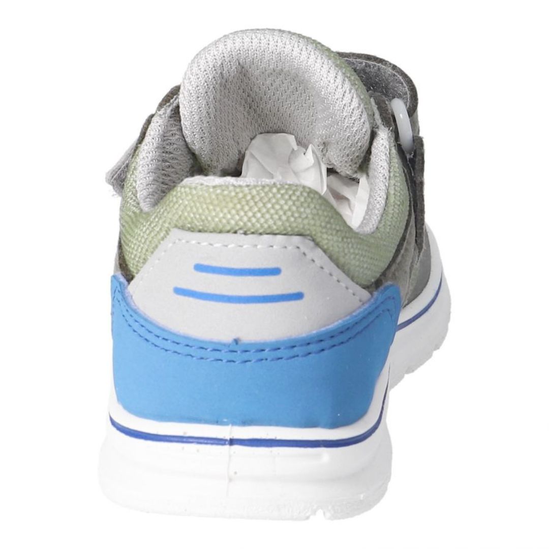 Soulier pour garçon, flexible, parfaite pour la garderie et les jeux au parc, super confortable, durable, et facile à ajuster 