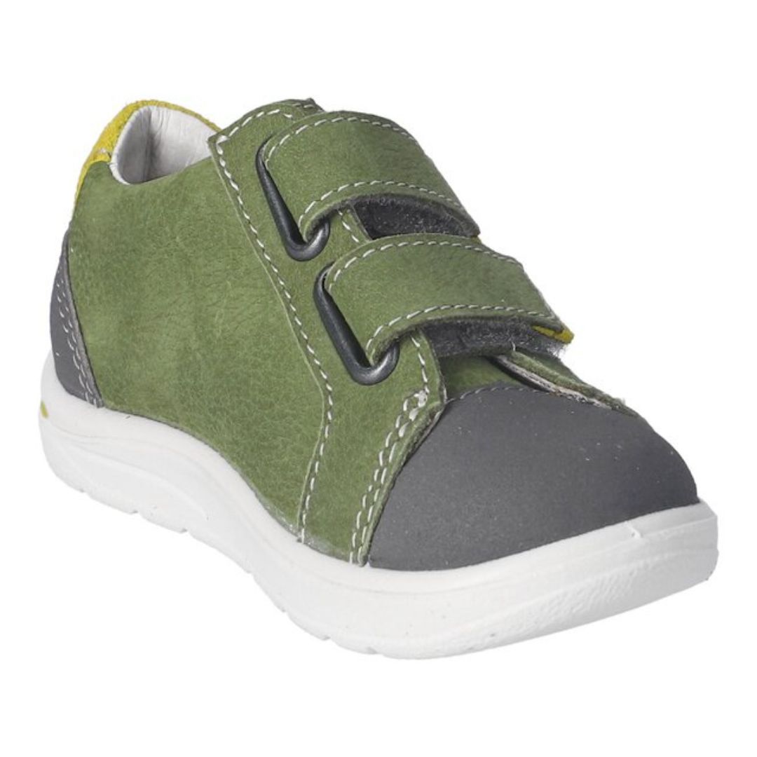 Chaussure Ricosta avec deux velcros, facile à mettre, parfait pour la garderie,  pour garçon, de couleur verte