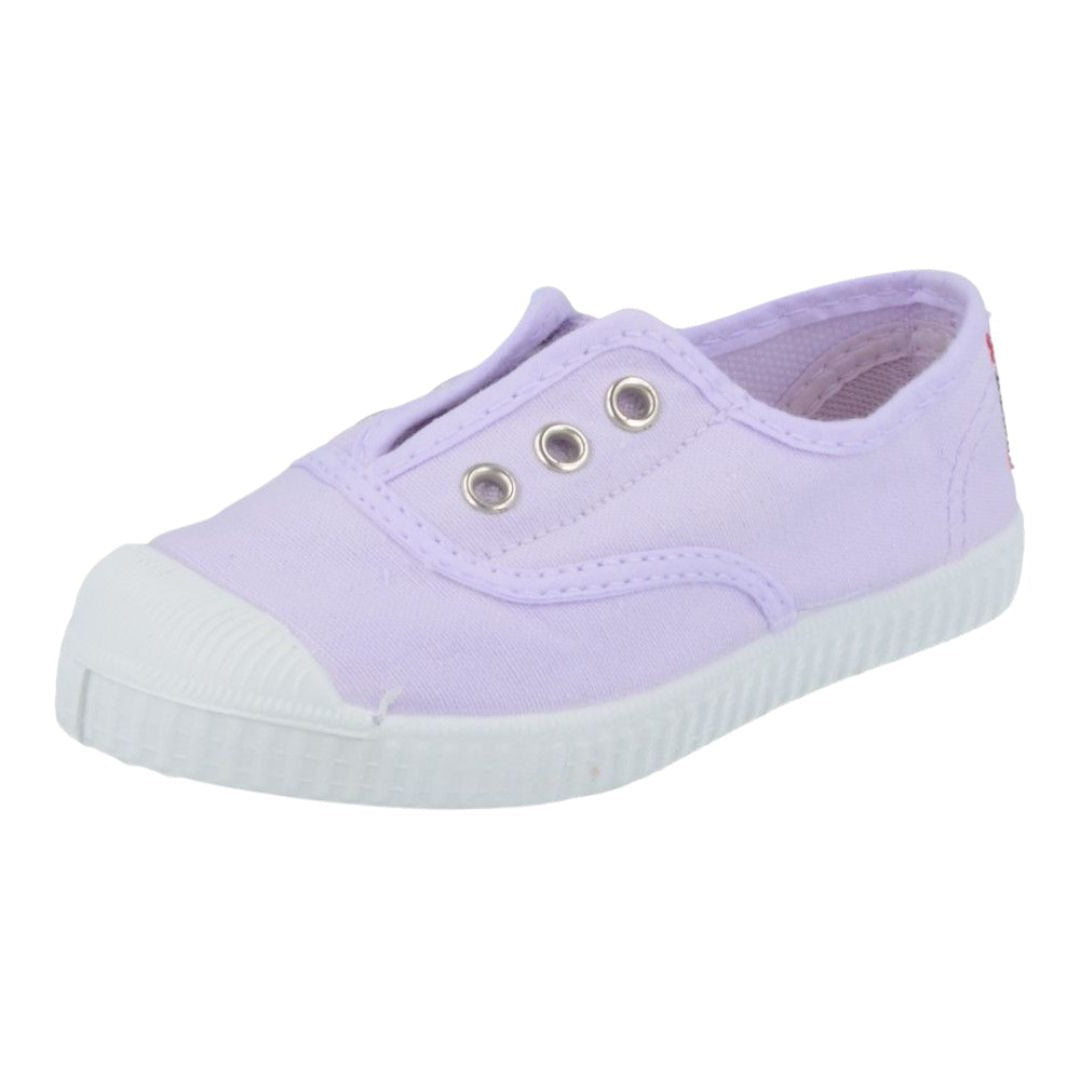 Souliers en toile de couleur lila, facile à enfiler