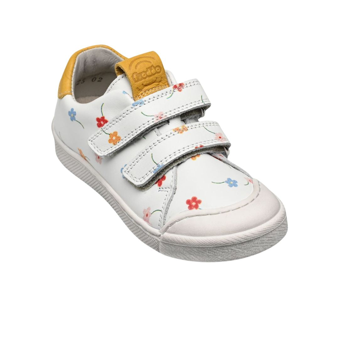 Chaussure Froddo pour fille avec des fleurs confortable, facile à mettre, et à ajuster