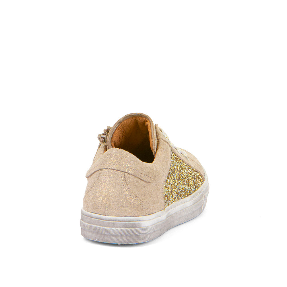 Chaussures en cuir pour fille couleur sable avec paillettes dorées.