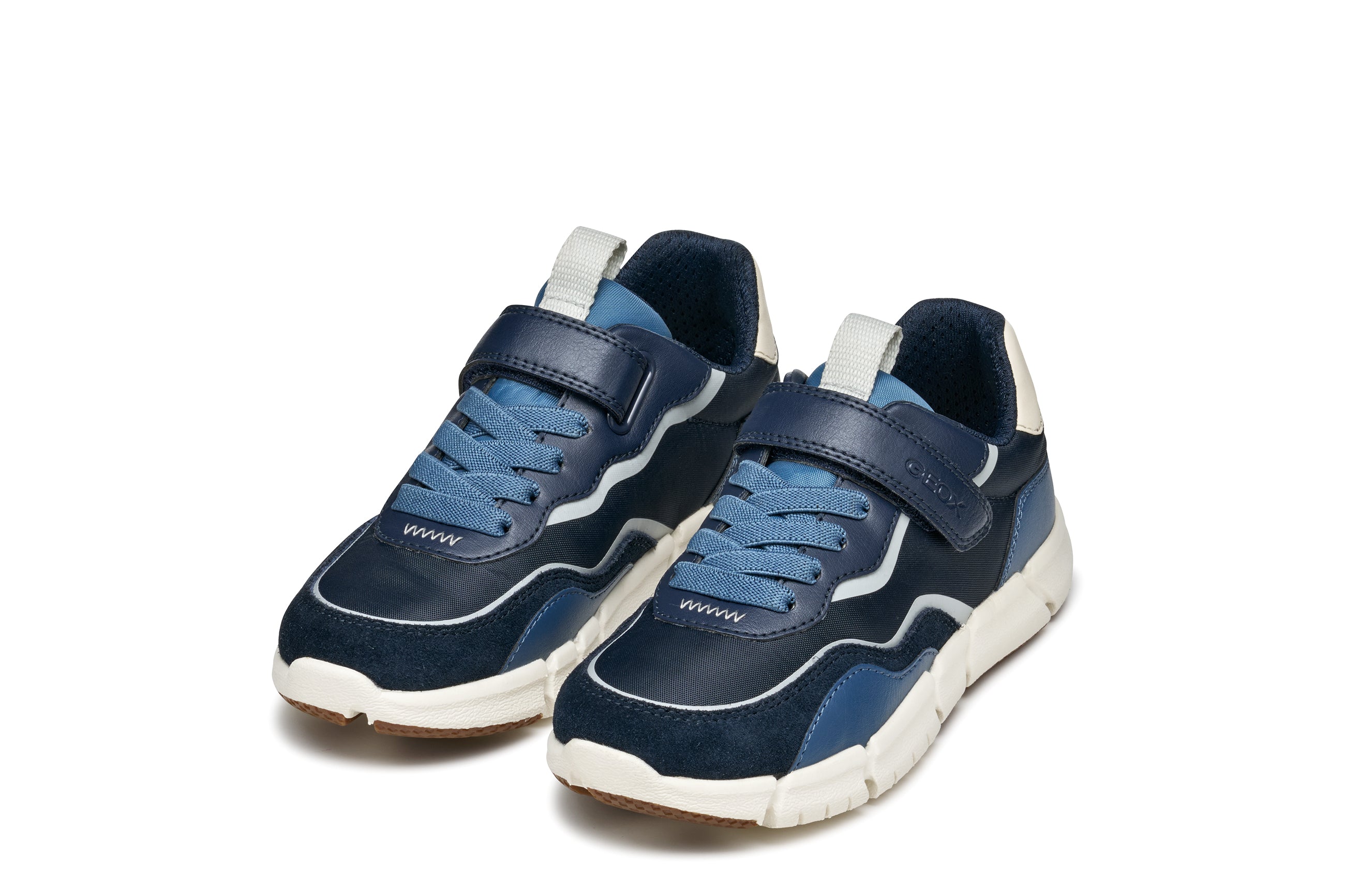 Paire de chaussures bleu et marine pour enfant 