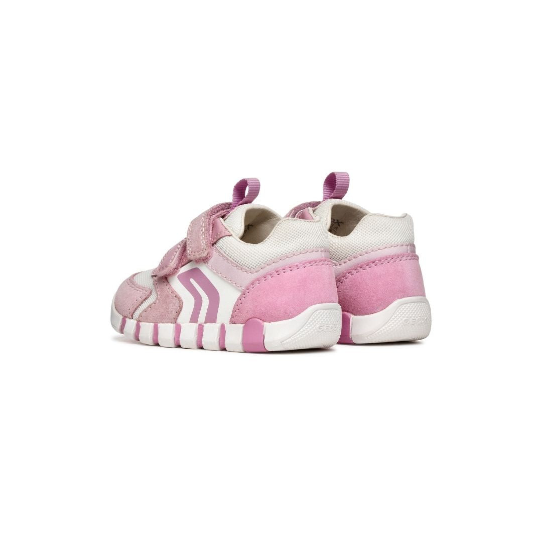 Chaussures pour bébé roses et blanches en cuir et tissus