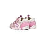Chaussures pour bébé roses et blanches en cuir et tissus