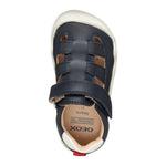 Sandale de style barefoot, couleur marine, semelle intérieure en cuir. 