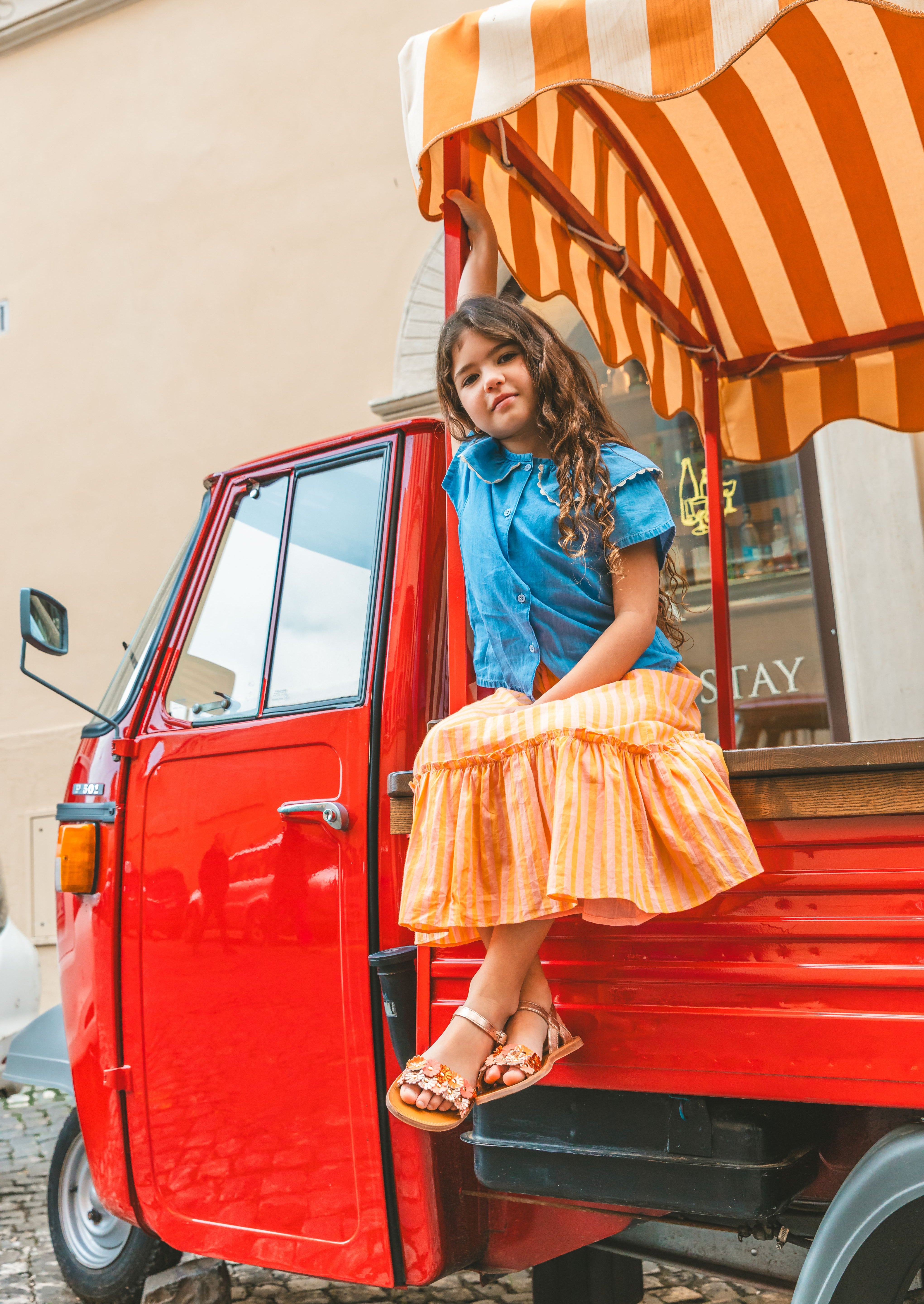 Sandale pour enfant, chic confortable, parfait pour l'été