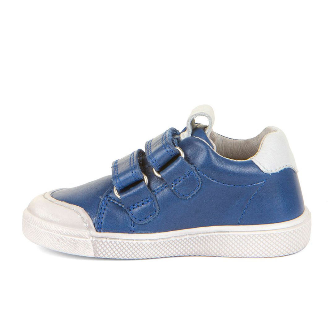 Soulier Froddo avec deux velcro en cuir, bleu, pour enfant, facile à mettre super confortable. 