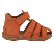 Sandale rouge-orangé pour garçon avec triple velcro soutien et confortable idéal pour l'été 