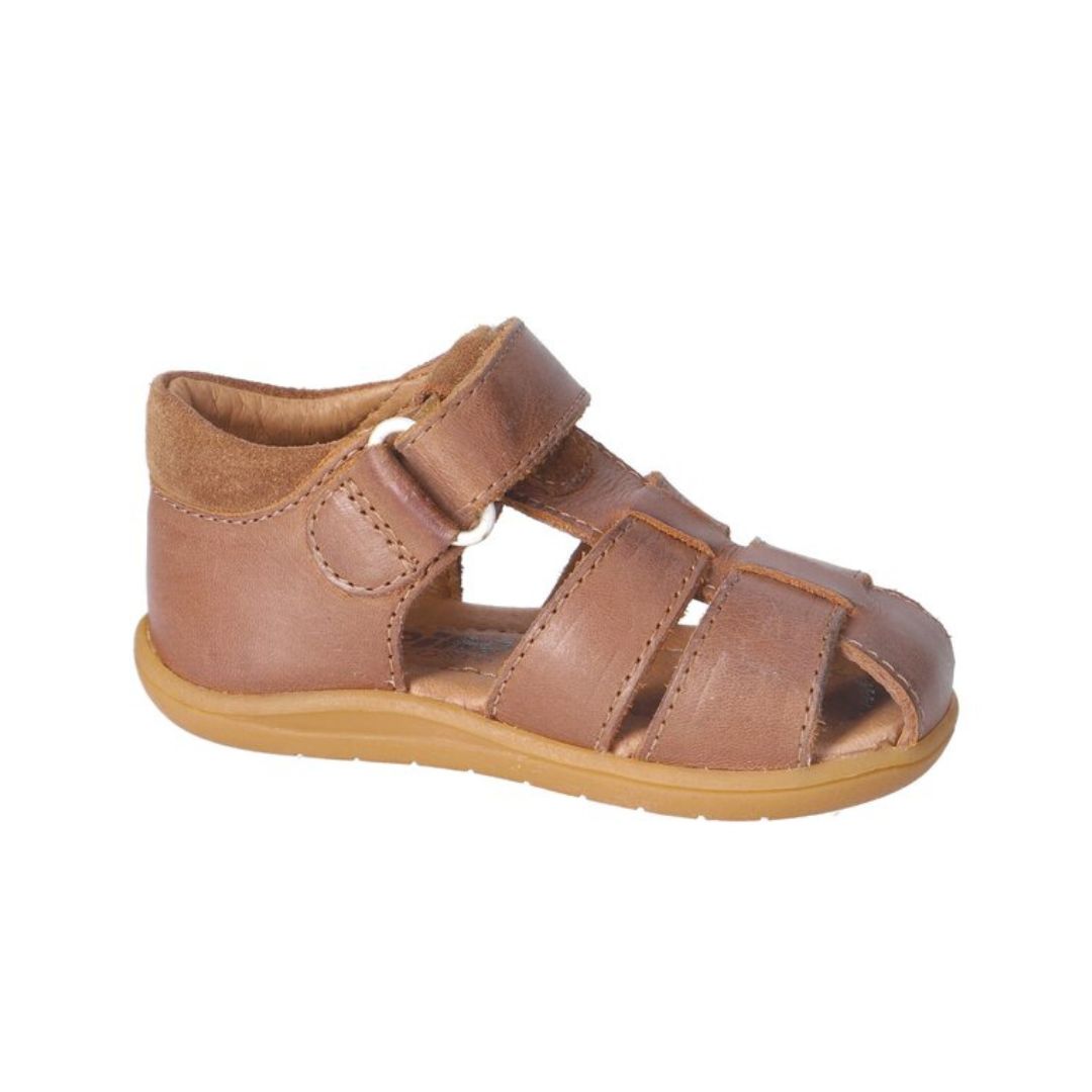 Sandale pour bébé, brune. Avec deux velcro, en cuir