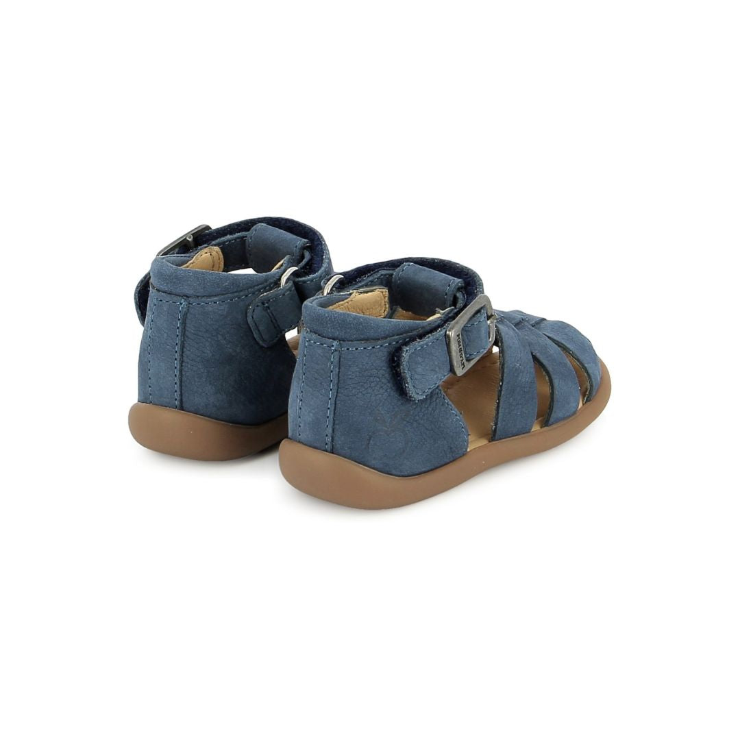 Sandale en cuire bleu pour jeunes garçons pour l'été avec velcro facile à mettre 