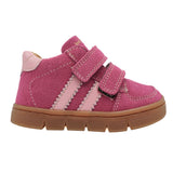 Soulier avec deux velcro ajustable super confortable facile à mettre. souple, rose fuschia, super fashion, pour fille
