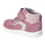 Basket montante pour enfant Ricosta rose, avec une fermeture velcro et des lacets élastiques.