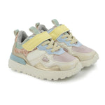 Soulier parfait pour la garderie et  l'école pour fille (Motif léopard Rose, beige, vert, bleu et jaune). Avec velcro