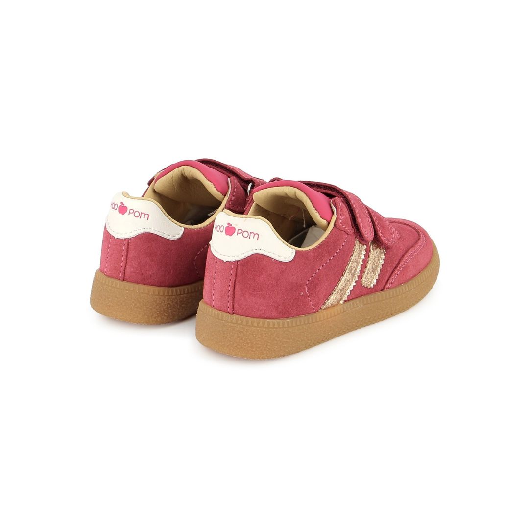 Soulier rose en cuir pour enfant avec deux velcros, très confortable, facile à mettre avec velcro. 