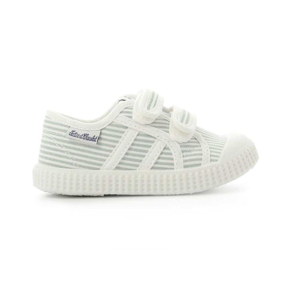Chaussure rayée toile de couleur blanche et verte sauge avec deux velcros