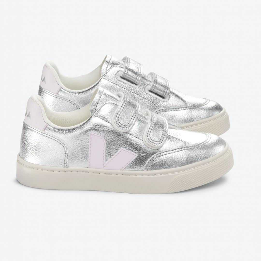 Chaussure Veja argent avec V rose