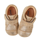 Petit Nord First steps slippers cognac